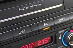 奥迪Q5混动内饰大图