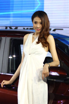 美人犹抱琵琶半遮面