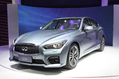 英菲尼迪Q50