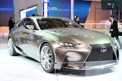 雷克萨斯LF-CC