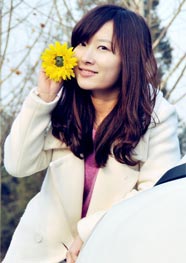 清纯萝莉女编辑