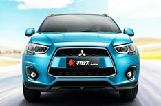 新款鲨鱼嘴前脸