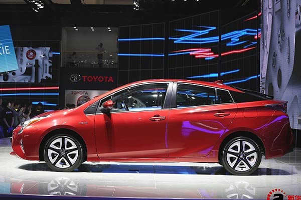 2016北京车展：丰田全新普锐斯