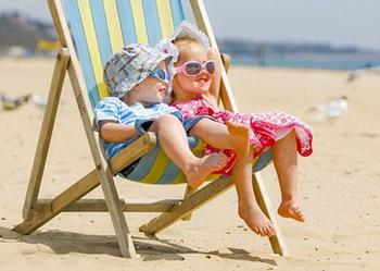 小儿晒太阳时间别太长