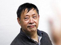 韩少功：一半是泥土，一半是绅士