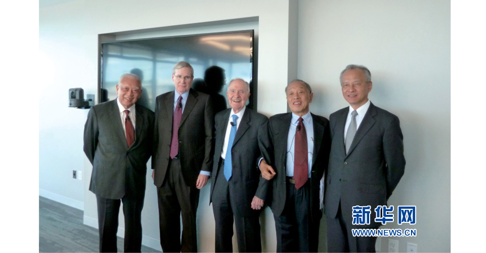 2013年9月访问美国。从左至右：董建华、哈德利、斯考克罗夫特、李肇星、崔天凯