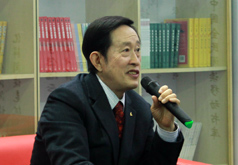 王立群、王刘纯２