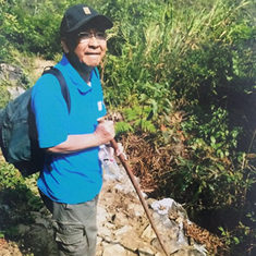 广西福彩助学公益志愿者丁叔：&ldquo;我自己年纪大了，高山爬不动了，但只要能动的一天，我都希望能将爱心助学的接力棒传递下去，让更多的孩子圆梦。&rdquo;