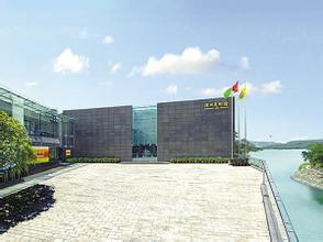 深圳美术馆秀家底儿