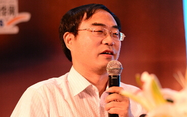 中国社会科学院城市发展与环境研究所党委委员、城市经济研究室主任刘志彦