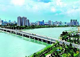 陕西汉中：青山兑现绿色增长