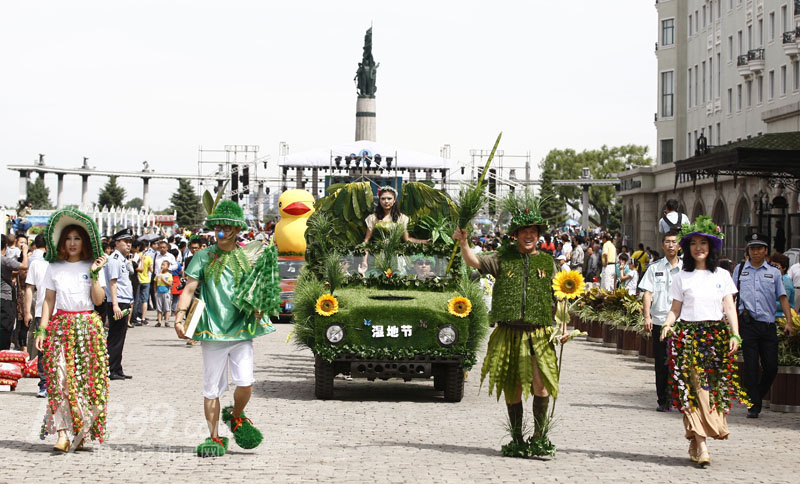 百年老街体验湿地风情