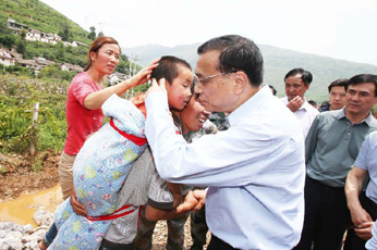 为总理&ldquo;生命至上&rdquo;的情怀点赞