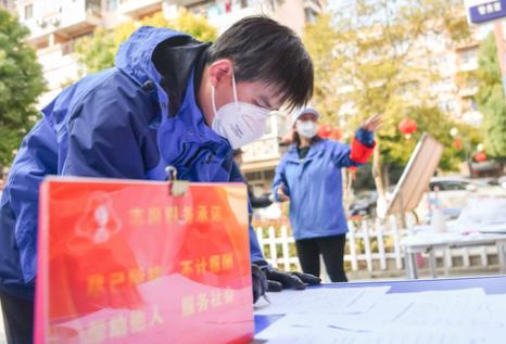 以大考为契机筑牢社区治理防线