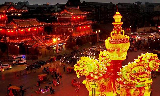 古都燈會耀新春