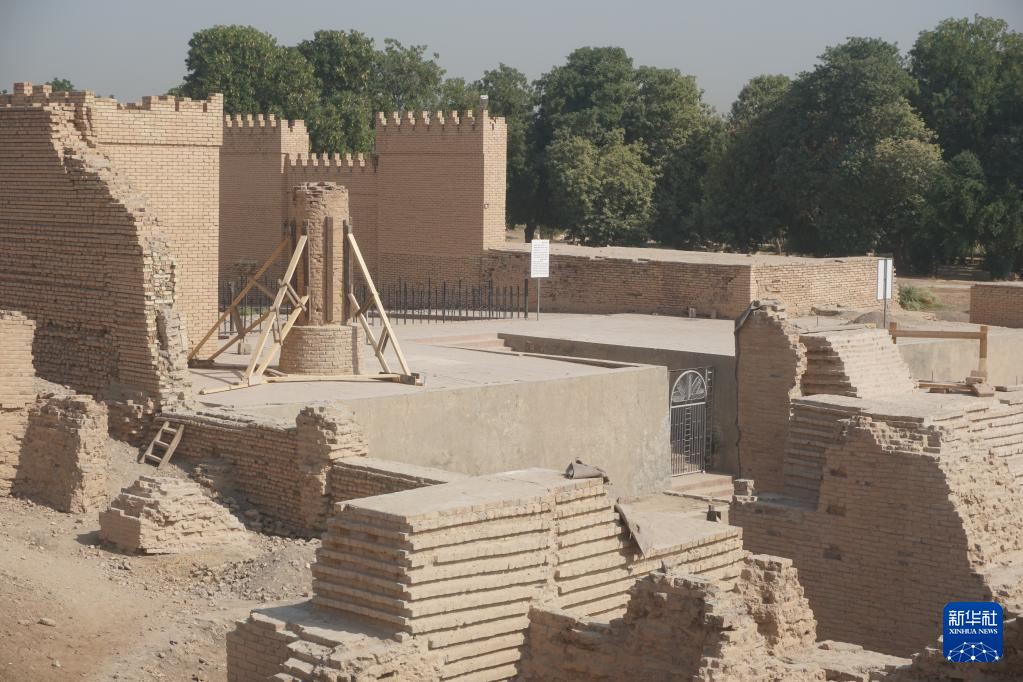 巴比伦是人类文明发祥地之一,古城遗址位于伊拉克首都巴格达以南约90