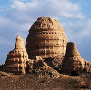 鎖陽城遺址塔爾寺