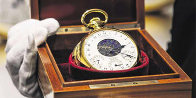 黄金怀表拍出2130万美元高价 为全球最贵瑞士表