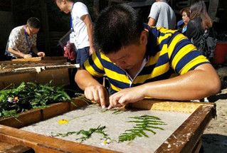 古法造石桥皮纸