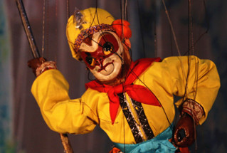 提线木偶戏表演