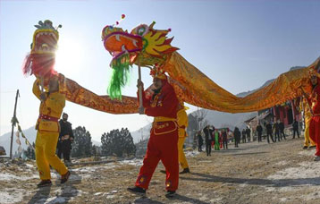 河北遵化：排练民俗迎新春