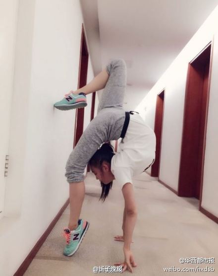 美女旋转一字马爆红 新版女神国体队员引网友膜拜