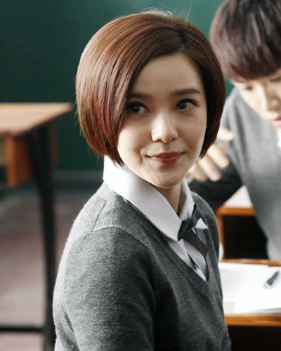 《小时代》中，短发演绎高中时期的顾里