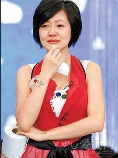  胡杏儿变囧袁姗姗暴丑 哭相不忍直视的女星 