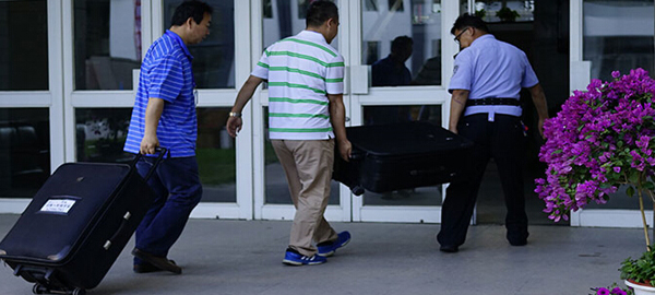 探秘考卷押运过程：高考考卷是如何到考点的?