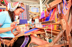 瑶族传统织布技艺