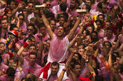 2014年西班牙奔牛节激情开幕