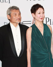 徐克、施南生夫妇与博纳老总于冬亮相