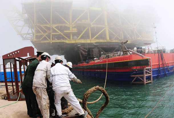 海油工程荔湾组块项目启赴南海