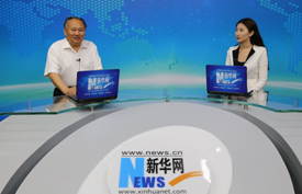 访谈嘉宾与主持交流