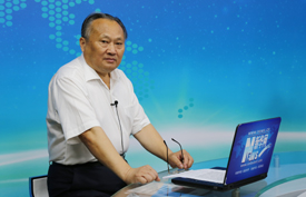 访谈嘉宾回答提问