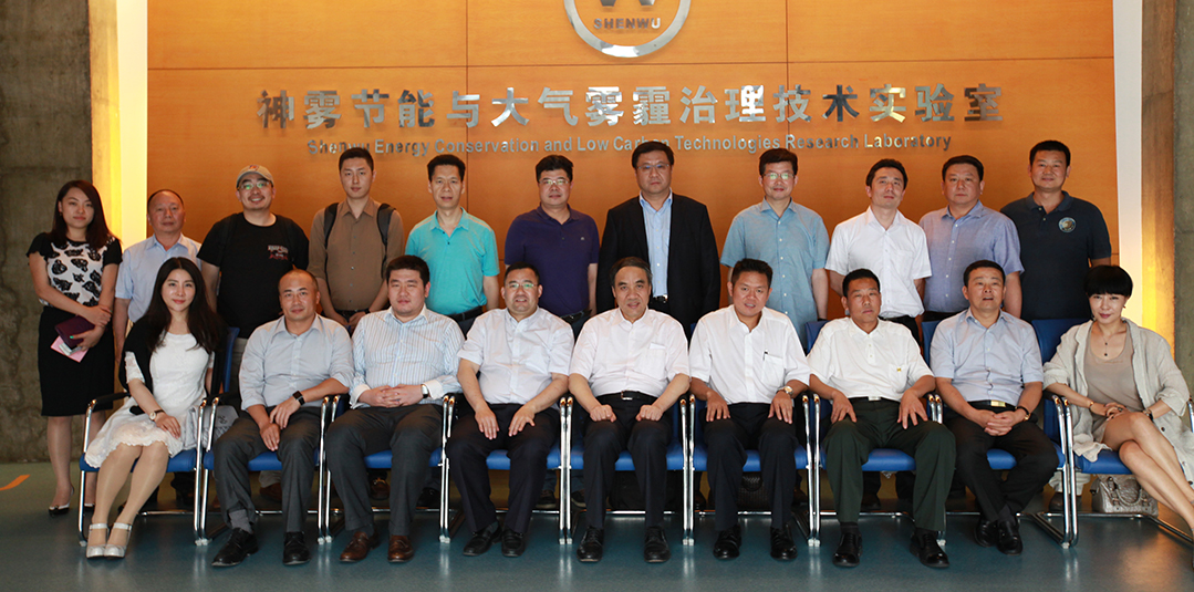 2015年6月10日，全国人大财经委副主任、民建中央副主席辜胜阻访问神雾集团