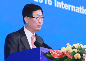 韩国电力公社社长赵焕益发言