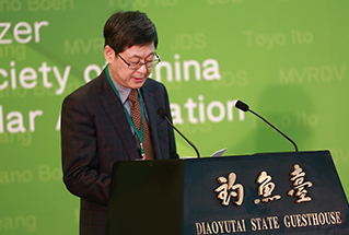 中国建筑学会理事长修龙致辞