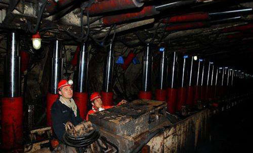 下煤矿由“力气活”变成“技术活”
