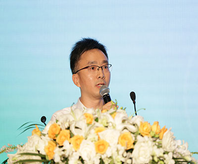 东旭蓝天新能源股份有限公司执行副总裁邹德育