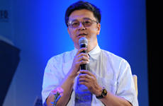 中国石油大学教授董秀成在对话环节发言