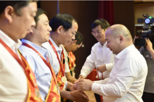 百亿发力产业脱贫，金寨“牵手”世界500强正威集团