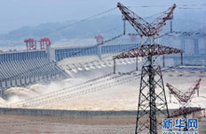 三峡枢纽照亮中国半壁河山