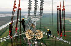 国网“十二五”延伸送电207万人