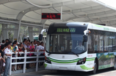 青岛电动公交车