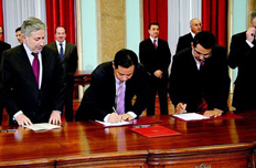 大力推进国际化 收购葡萄牙国家能源网公司