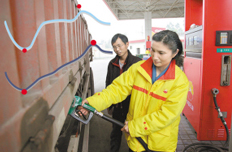 WTI原油涨 布伦特原油持续跌