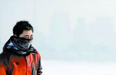 雾霾制造了伤害 谁制造了雾霾