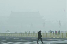 雾霾天气“主谋”：人为污染排放