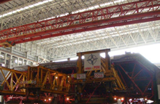 沉管相当于一艘航空母舰